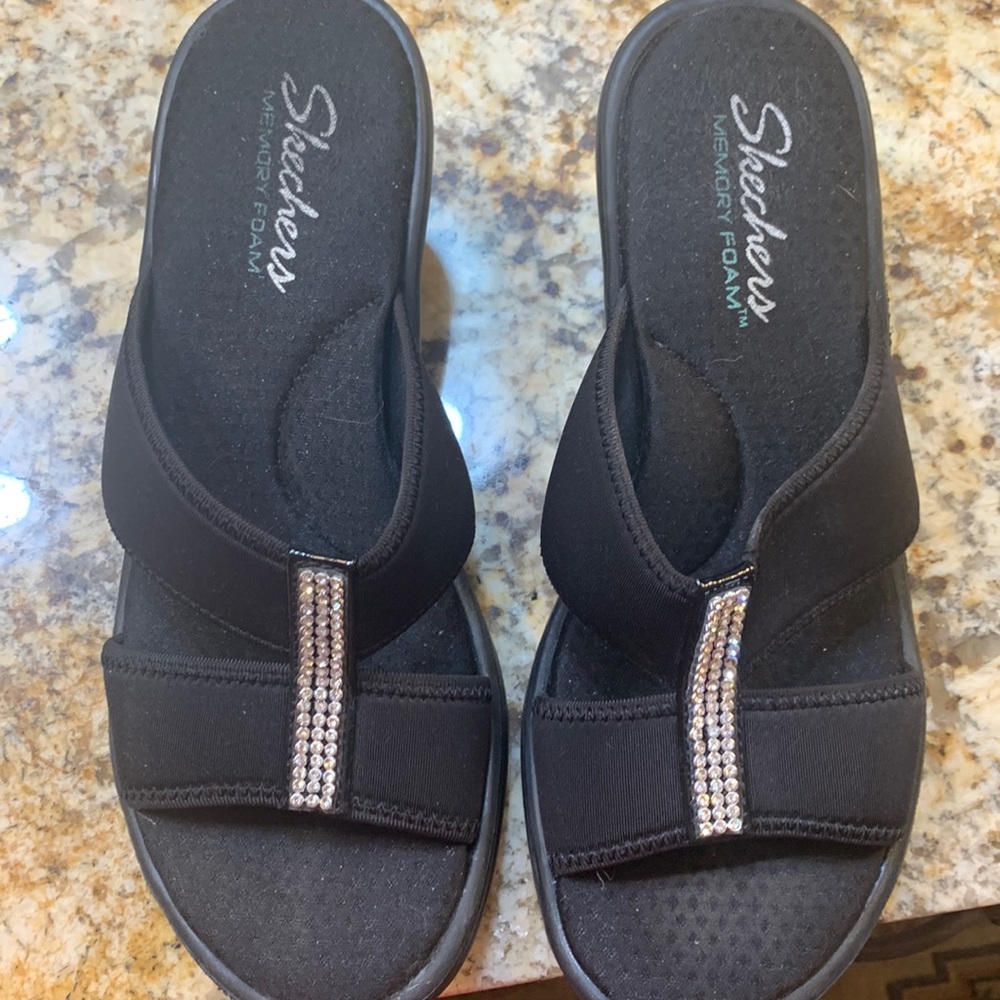 Skechers sandal-good condition